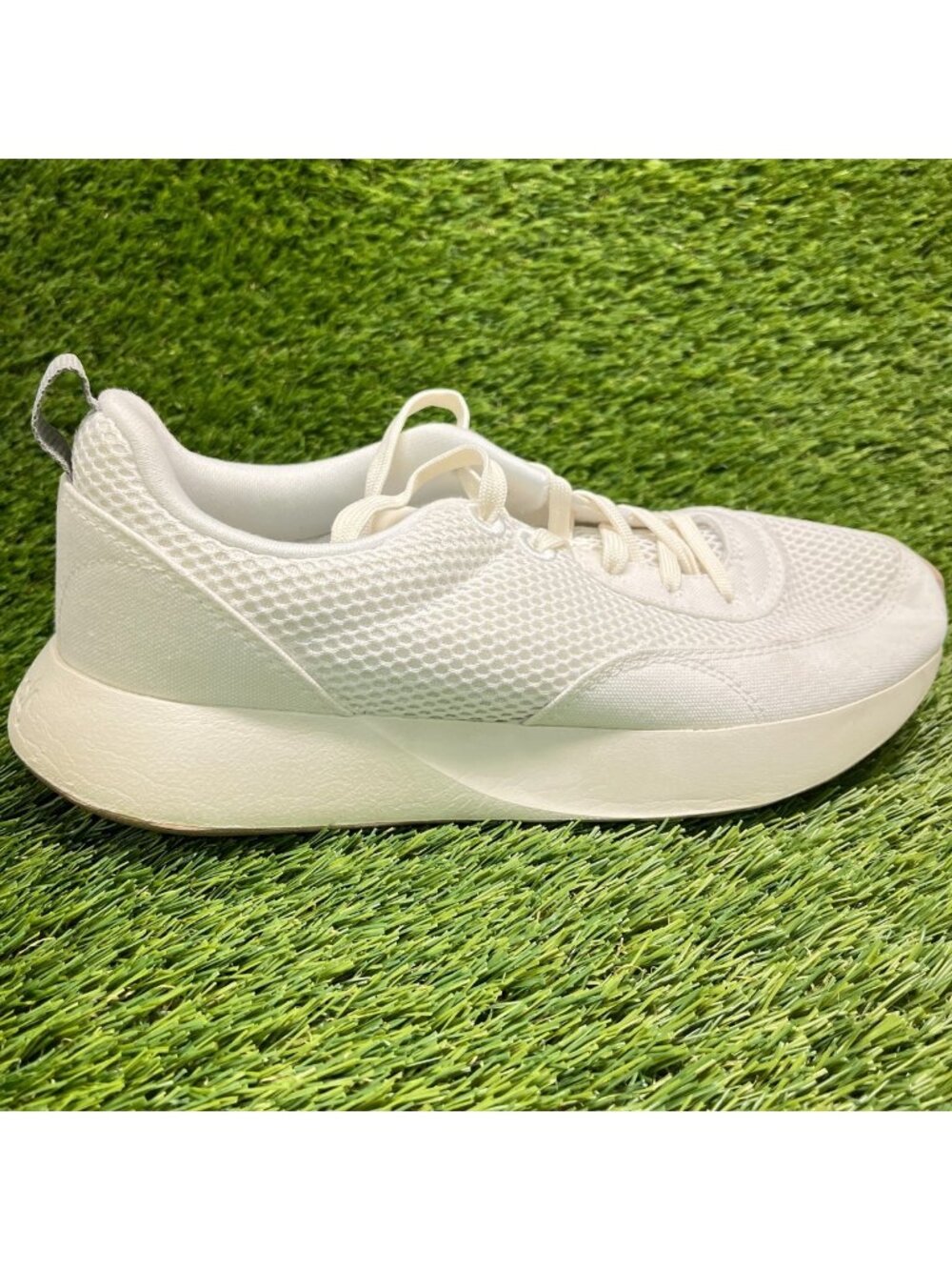 Allbirds Courier Womens Size 10 Natural White Athletic Running Shoes Sneakers